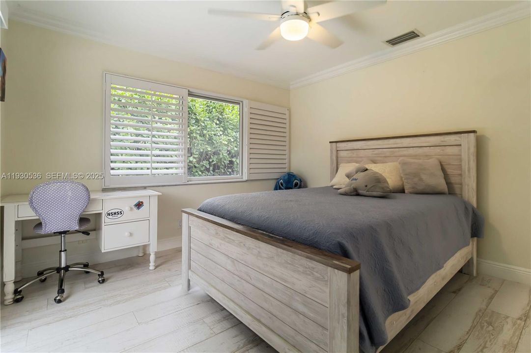 待售: $1,150,000 (4 贝兹, 2 浴室, 2279 平方英尺)