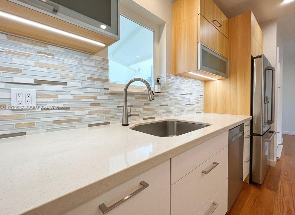 For Rent: $8,600 (3 beds, 2 baths, 2543 Square Feet)