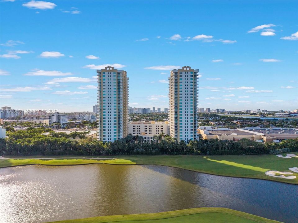 На продажу: $669,000 (3 спален, 2 ванн, 1597 Квадратных фут)