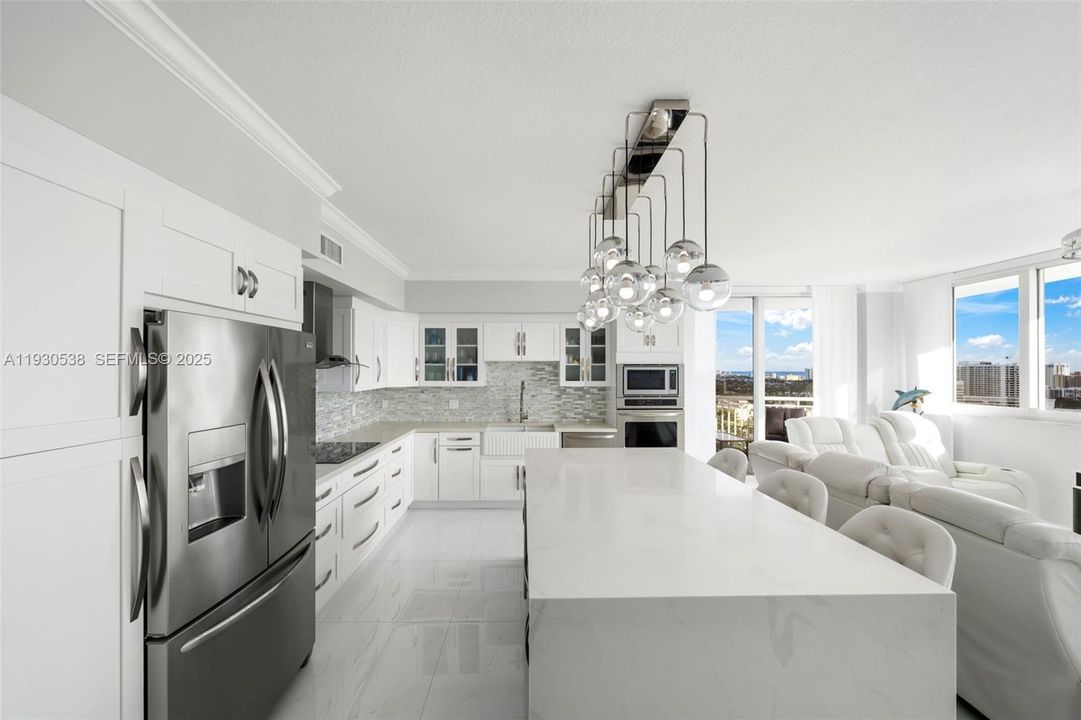 На продажу: $669,000 (3 спален, 2 ванн, 1597 Квадратных фут)