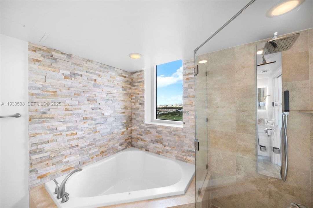 На продажу: $669,000 (3 спален, 2 ванн, 1597 Квадратных фут)