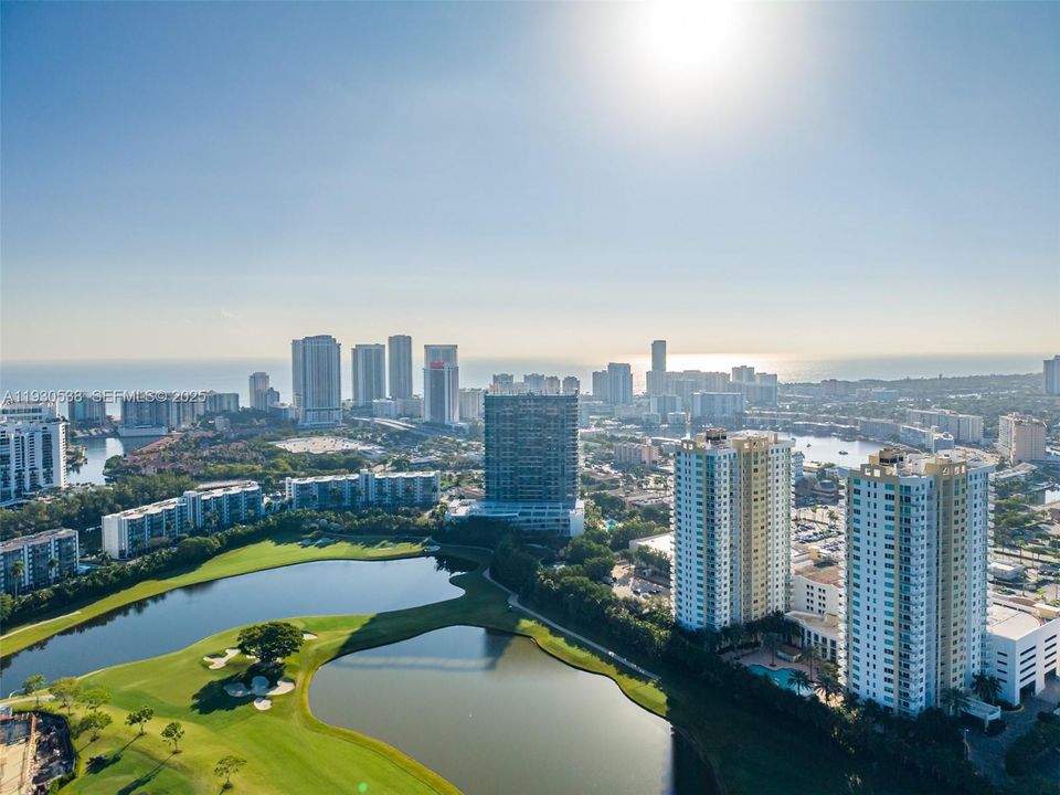 На продажу: $669,000 (3 спален, 2 ванн, 1597 Квадратных фут)