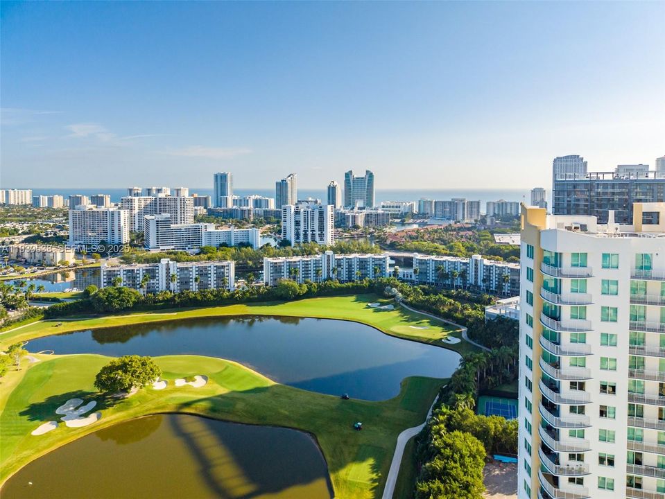 На продажу: $669,000 (3 спален, 2 ванн, 1597 Квадратных фут)