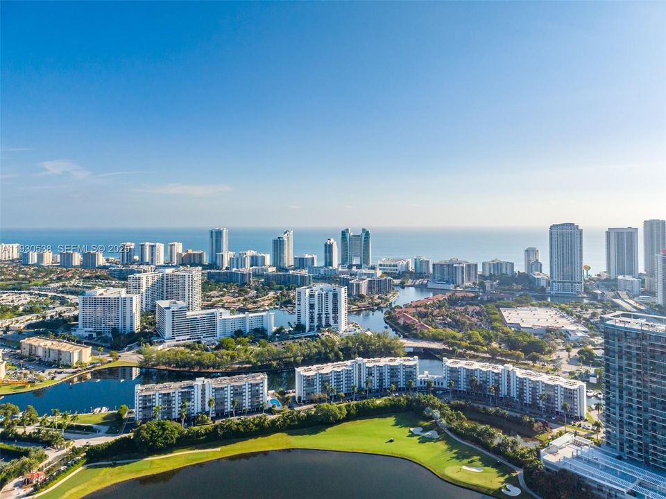 На продажу: $669,000 (3 спален, 2 ванн, 1597 Квадратных фут)