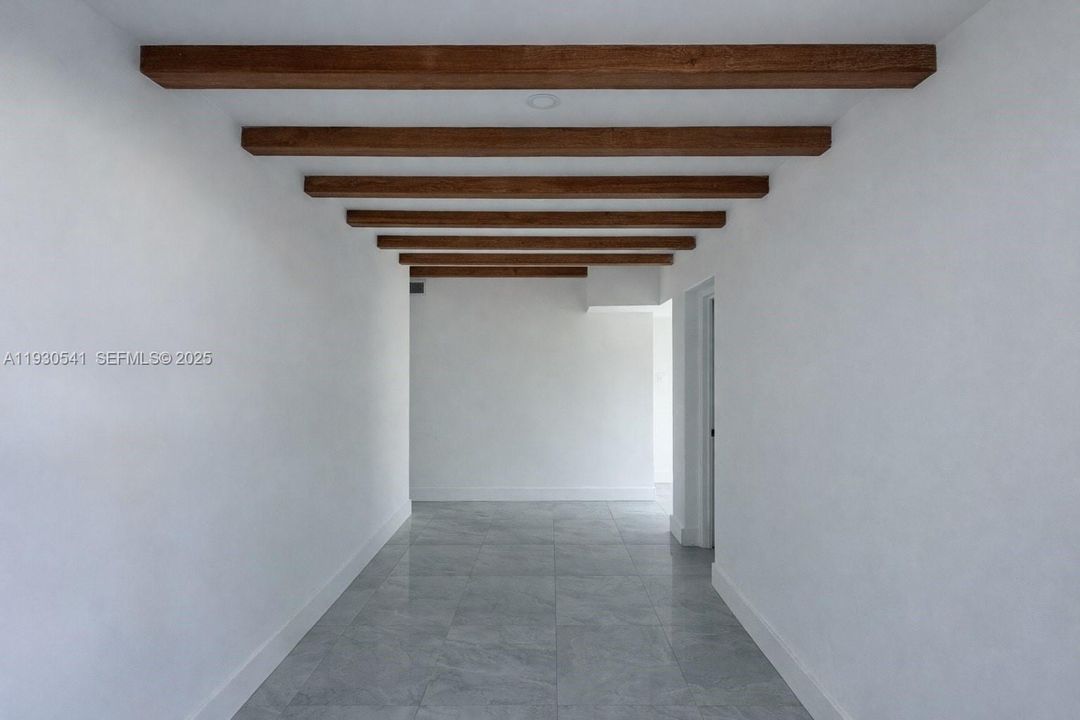 待售: $390,000 (3 贝兹, 2 浴室, 968 平方英尺)