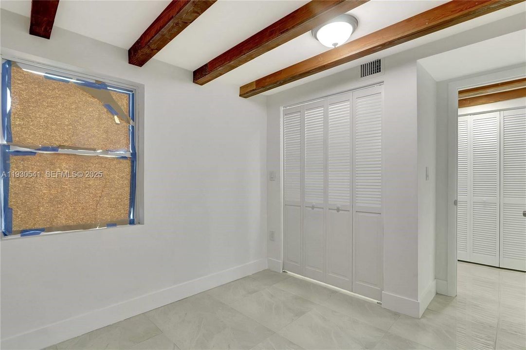 待售: $390,000 (3 贝兹, 2 浴室, 968 平方英尺)