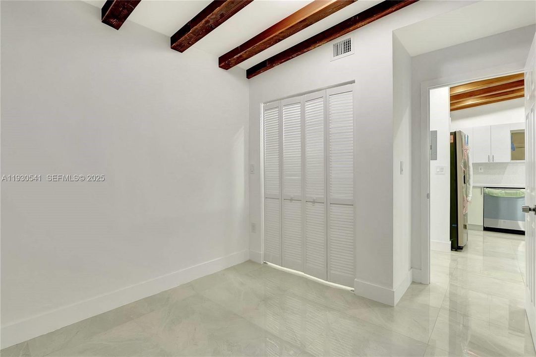 待售: $390,000 (3 贝兹, 2 浴室, 968 平方英尺)