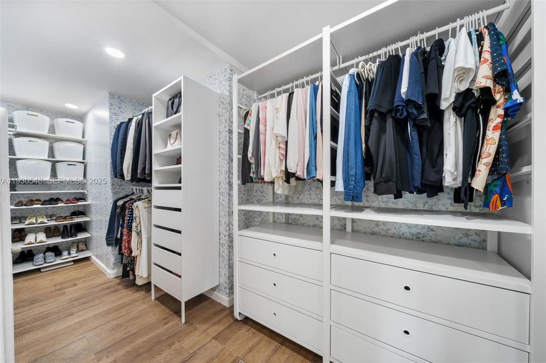 MASTER CLOSET