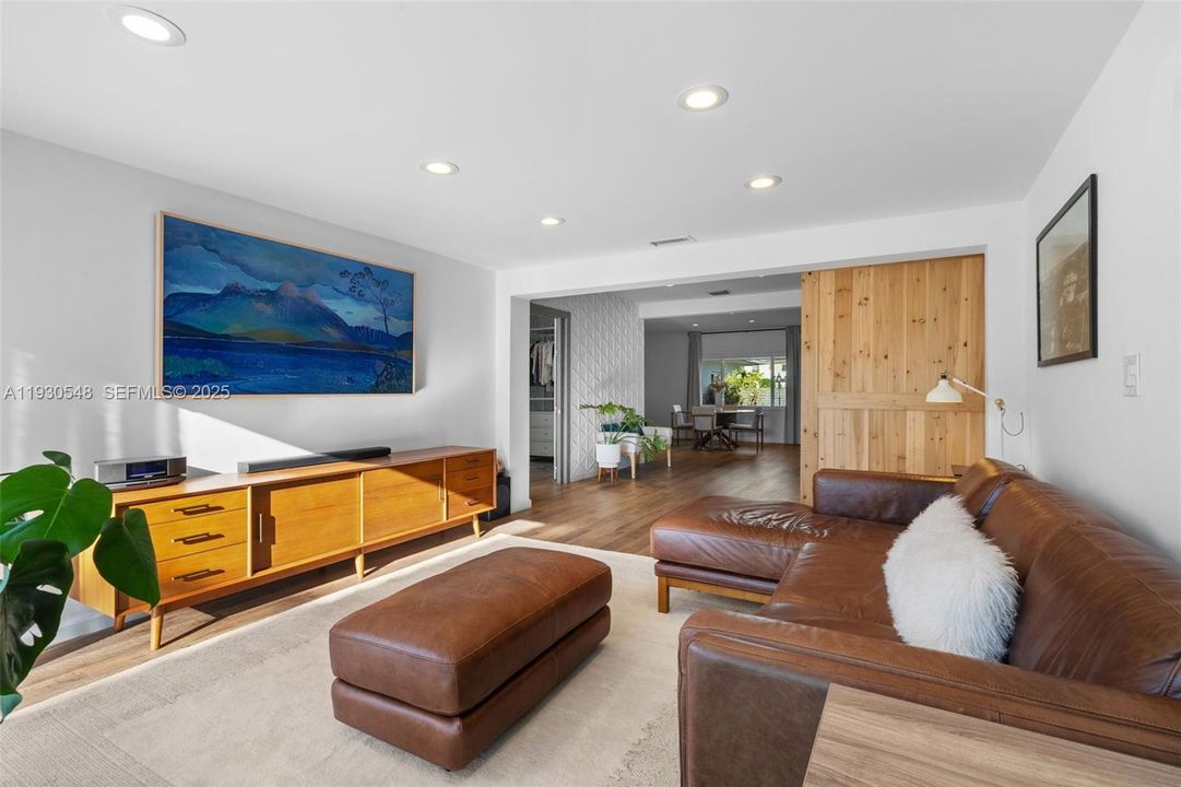 For Sale: $2,990,000 (4 beds, 3 baths, 1978 Square Feet)