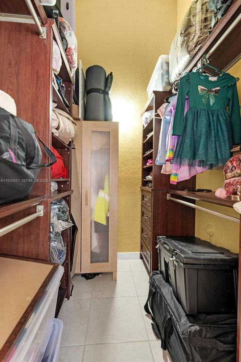 En Venta: $440,000 (2 camas, 2 baños, 1196 Pies cuadrados)