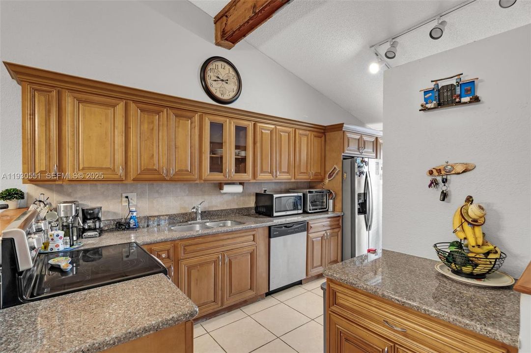 En Venta: $440,000 (2 camas, 2 baños, 1196 Pies cuadrados)