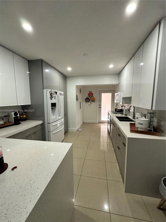 En Renta: $4,000 (3 camas, 2 baños, 1649 Pies cuadrados)