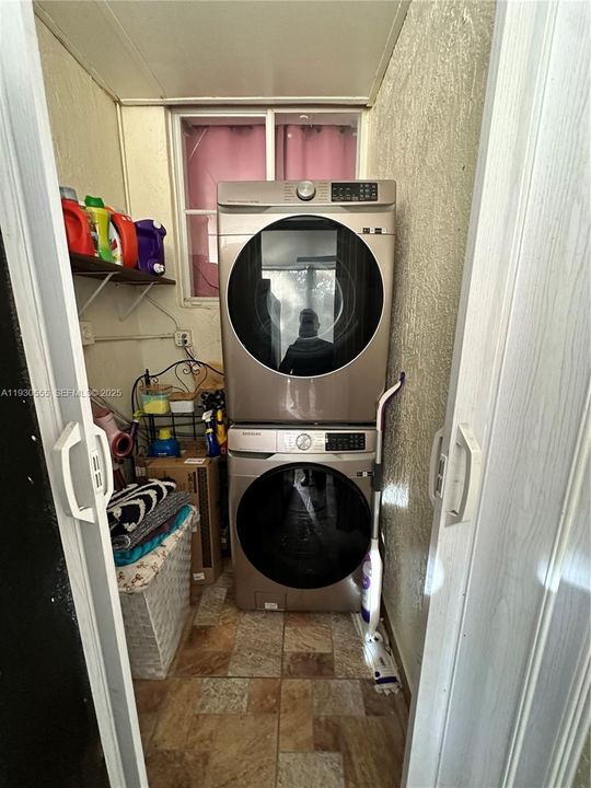 En Renta: $4,000 (3 camas, 2 baños, 1649 Pies cuadrados)