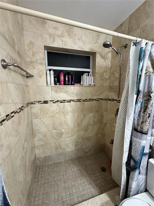 En Renta: $4,000 (3 camas, 2 baños, 1649 Pies cuadrados)