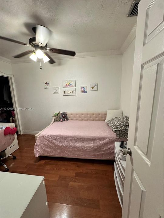 En Renta: $4,000 (3 camas, 2 baños, 1649 Pies cuadrados)