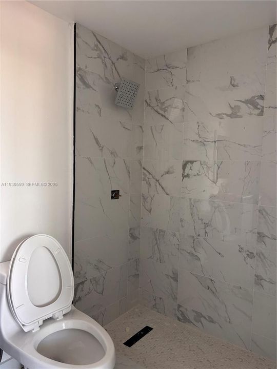 На продажу: $399,000 (2 спален, 2 ванн, 790 Квадратных фут)