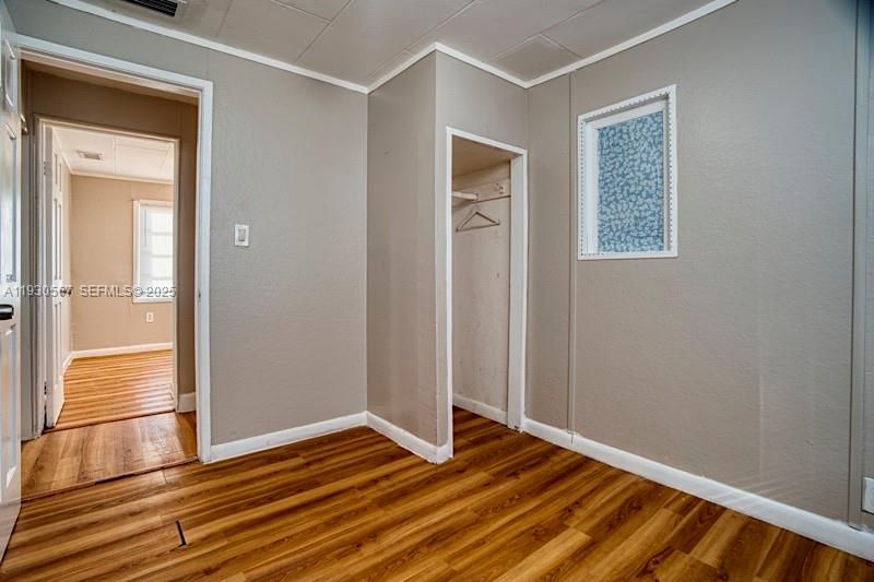 For Rent: $2,700 (3 beds, 1 baths, 3095 Square Feet)