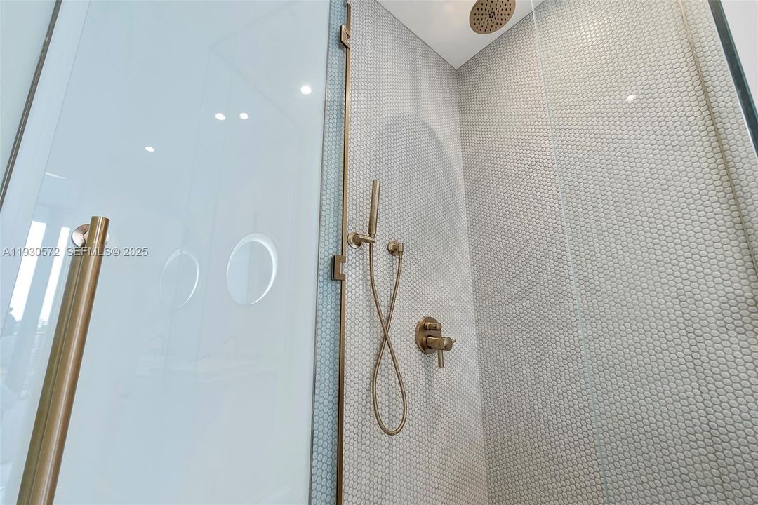 For Rent: $12,500 (2 beds, 2 baths, 0 Square Feet)