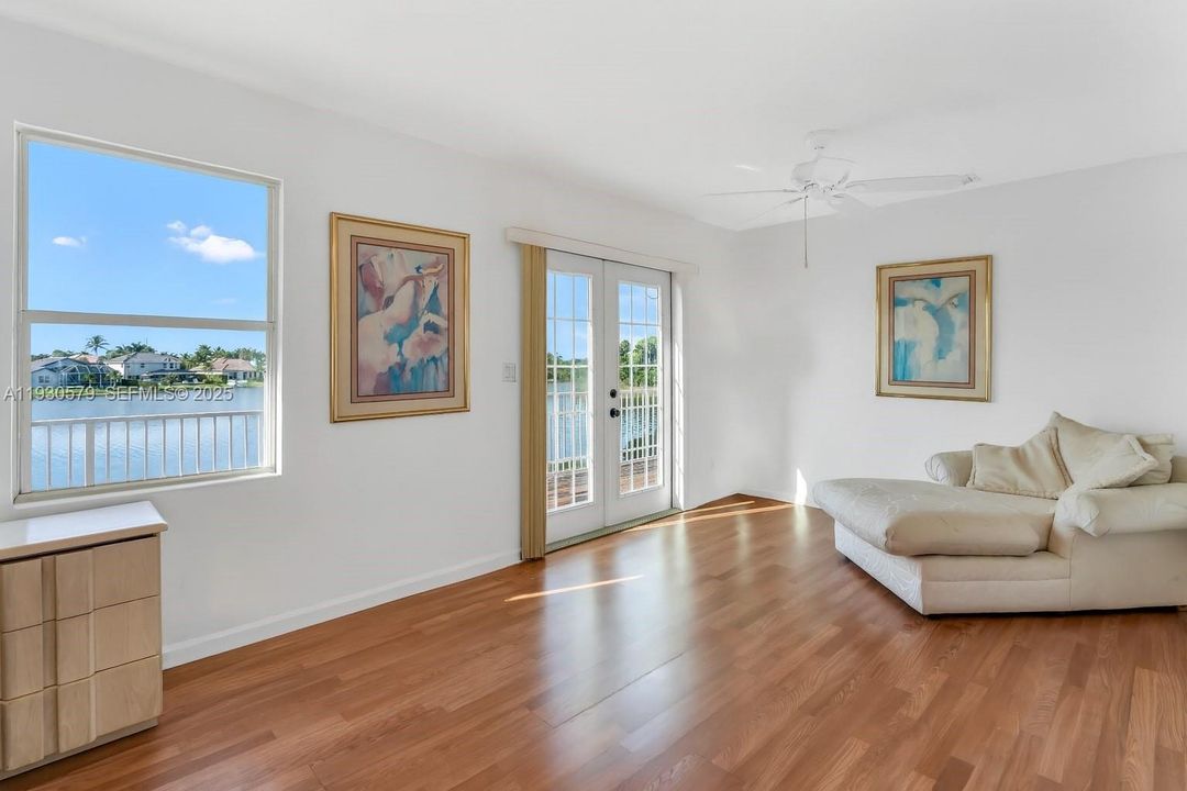 For Sale: $975,000 (4 beds, 3 baths, 2846 Square Feet)