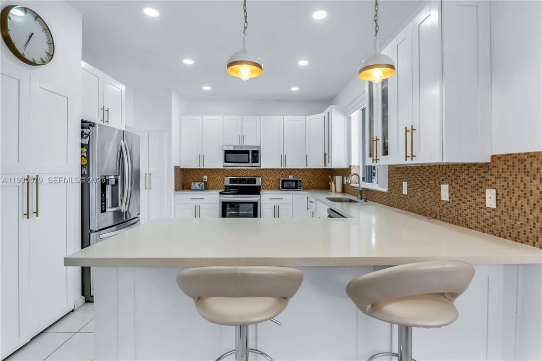 For Sale: $975,000 (4 beds, 3 baths, 2846 Square Feet)