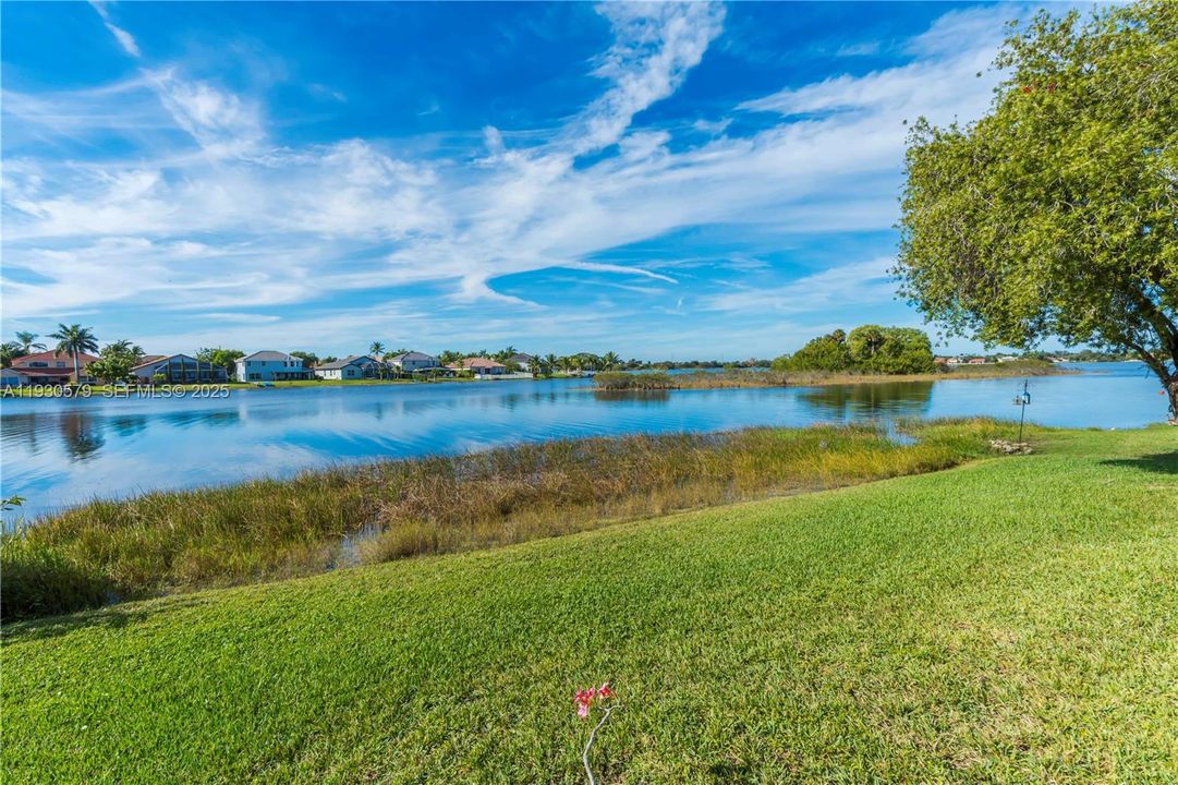 For Sale: $975,000 (4 beds, 3 baths, 2846 Square Feet)