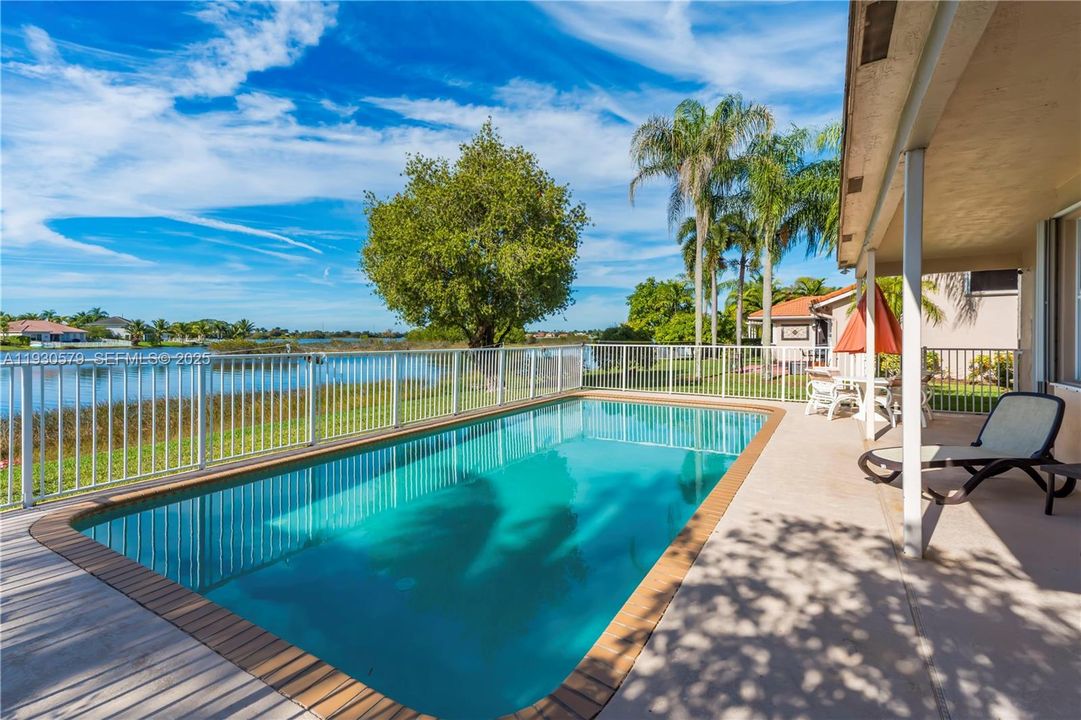 For Sale: $975,000 (4 beds, 3 baths, 2846 Square Feet)