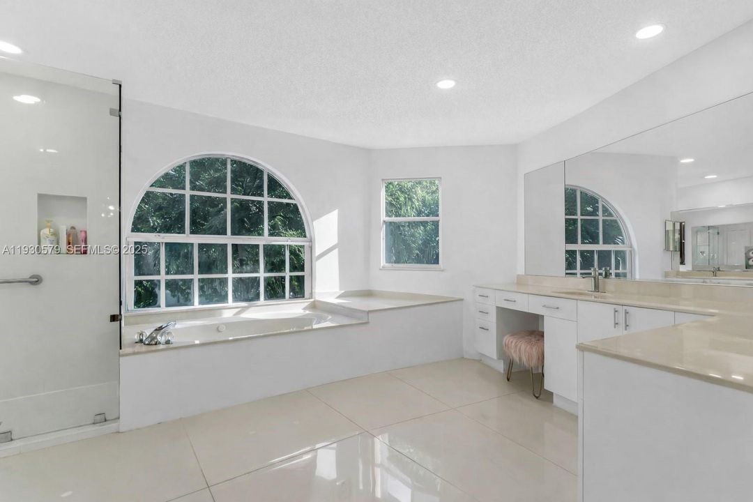 For Sale: $975,000 (4 beds, 3 baths, 2846 Square Feet)