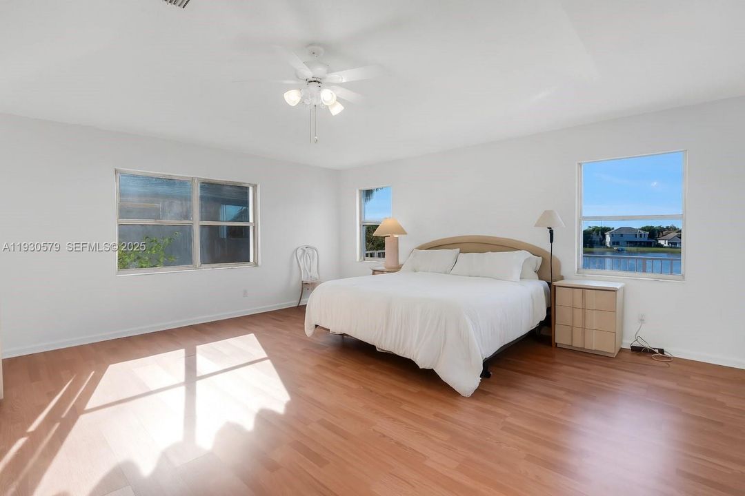 For Sale: $975,000 (4 beds, 3 baths, 2846 Square Feet)