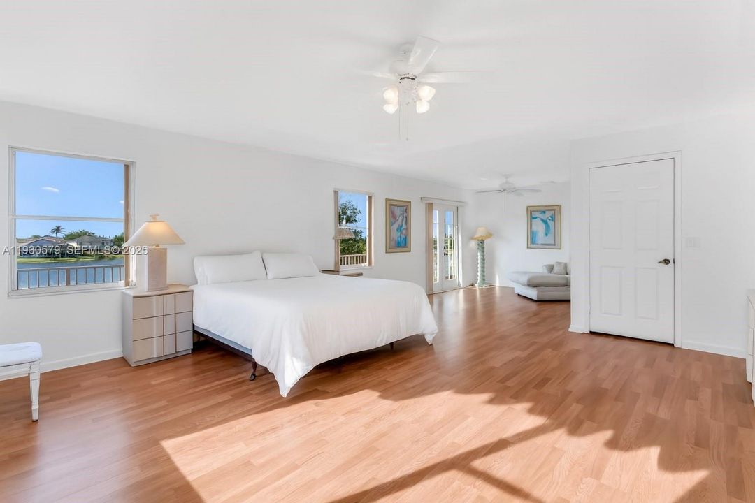 For Sale: $975,000 (4 beds, 3 baths, 2846 Square Feet)