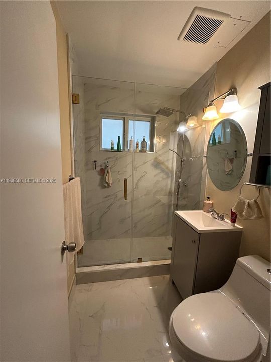 For Sale: $729,000 (3 beds, 1 baths, 1047 Square Feet)