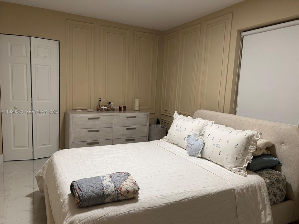 For Sale: $729,000 (3 beds, 1 baths, 1047 Square Feet)