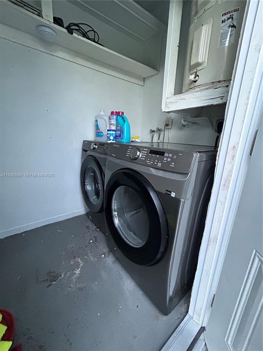 For Sale: $729,000 (3 beds, 1 baths, 1047 Square Feet)