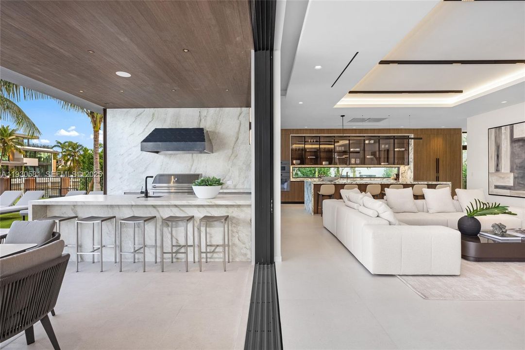 For Sale: $12,950,000 (7 beds, 7 baths, 7050 Square Feet)