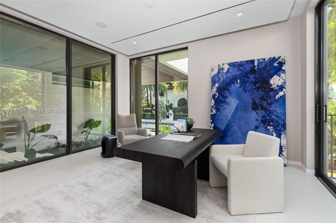 For Sale: $12,950,000 (7 beds, 7 baths, 7050 Square Feet)