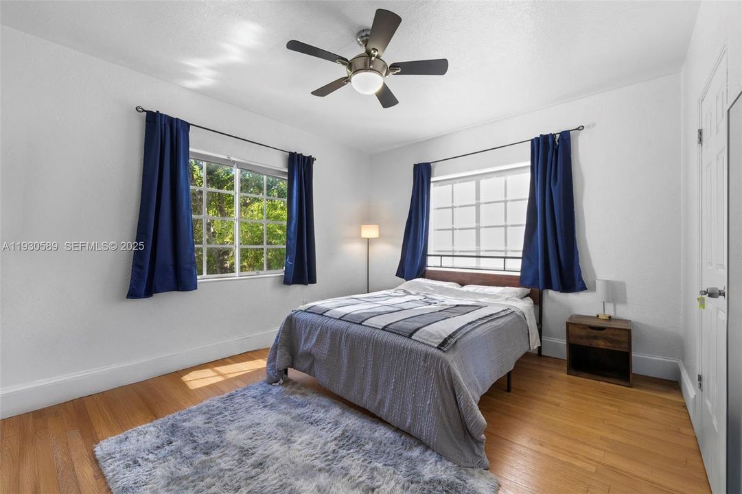 出租: $6,000 (4 贝兹, 3 浴室, 1517 平方英尺)