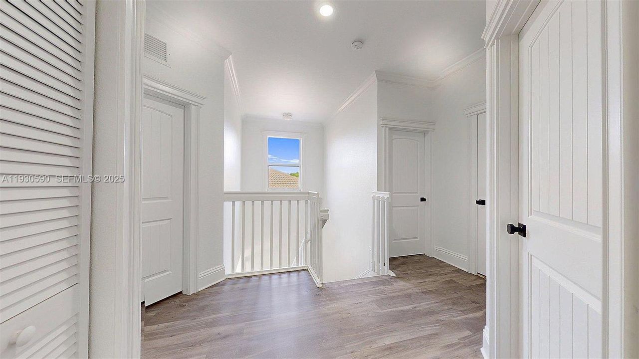 For Sale: $660,000 (4 beds, 2 baths, 2280 Square Feet)