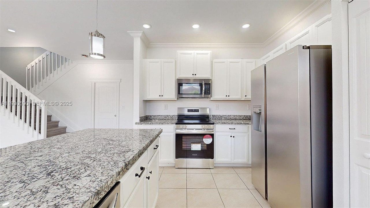 For Sale: $660,000 (4 beds, 2 baths, 2280 Square Feet)