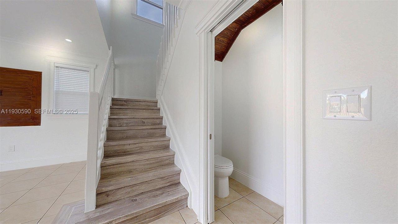 For Sale: $660,000 (4 beds, 2 baths, 2280 Square Feet)