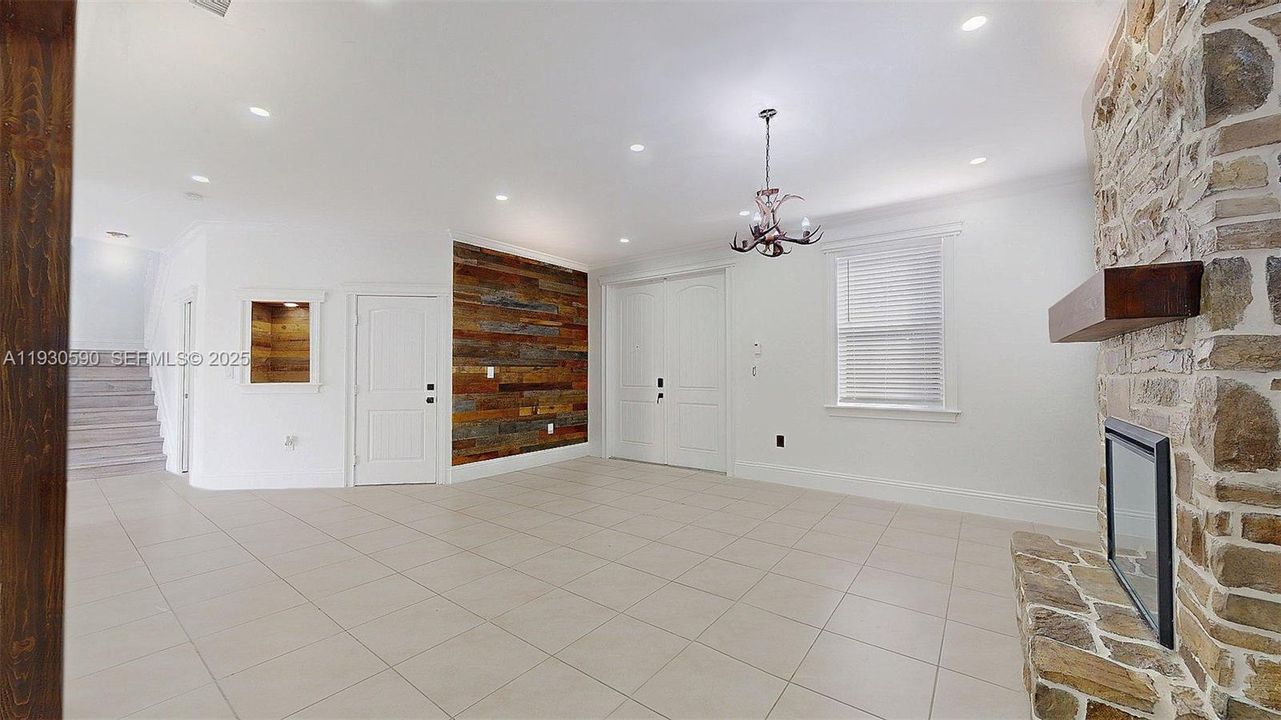 For Sale: $660,000 (4 beds, 2 baths, 2280 Square Feet)