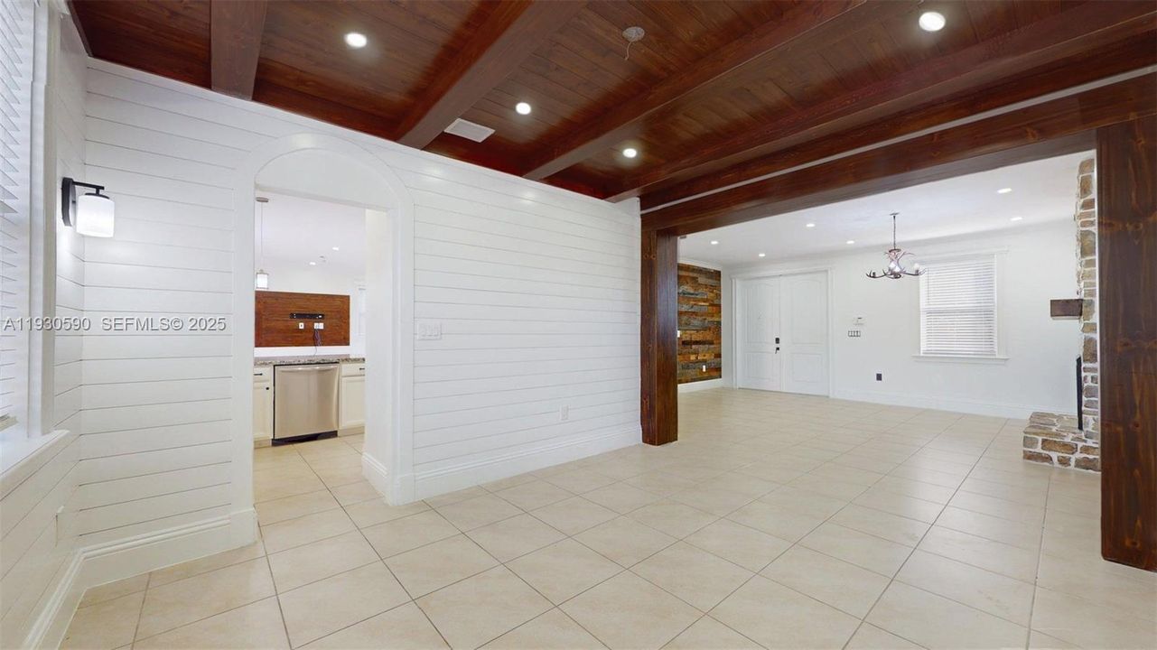 For Sale: $660,000 (4 beds, 2 baths, 2280 Square Feet)