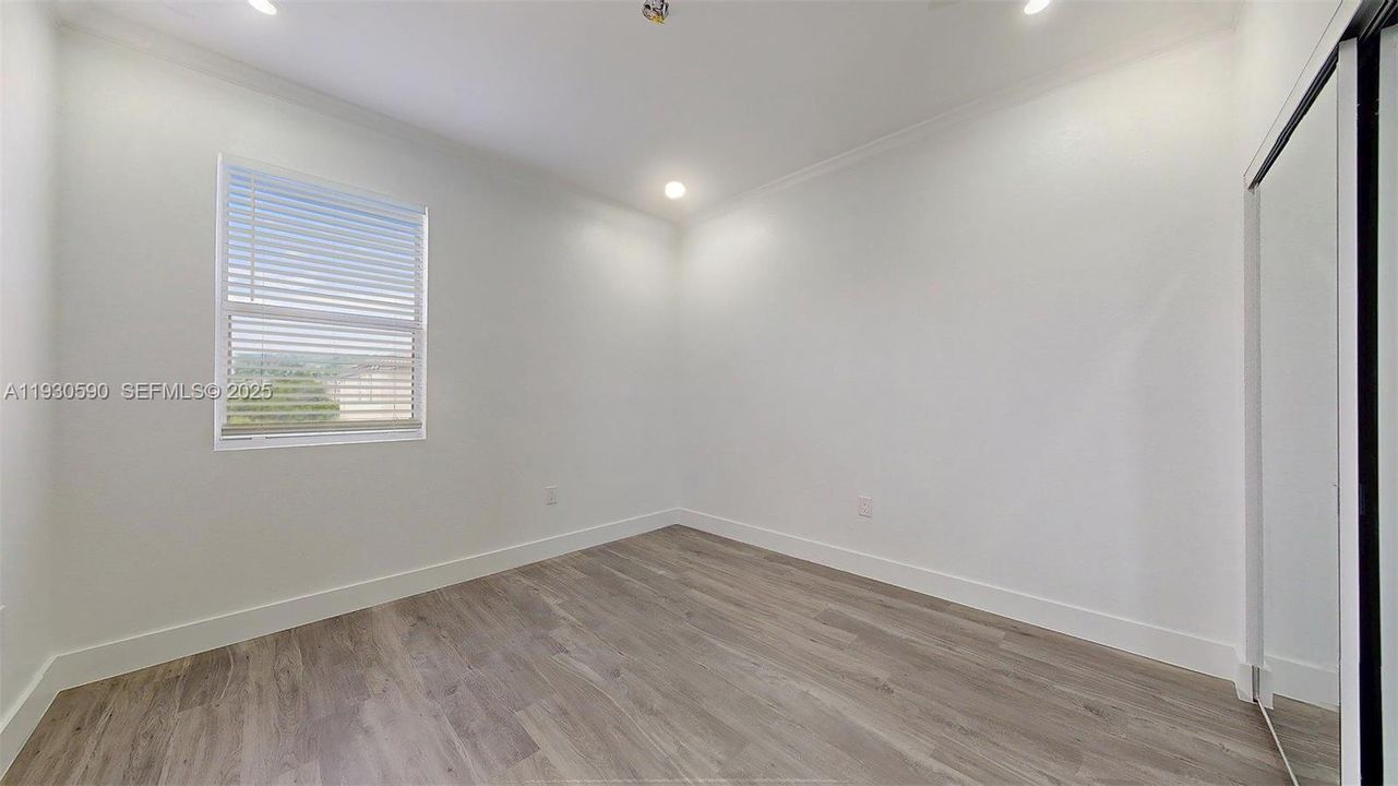 For Sale: $660,000 (4 beds, 2 baths, 2280 Square Feet)