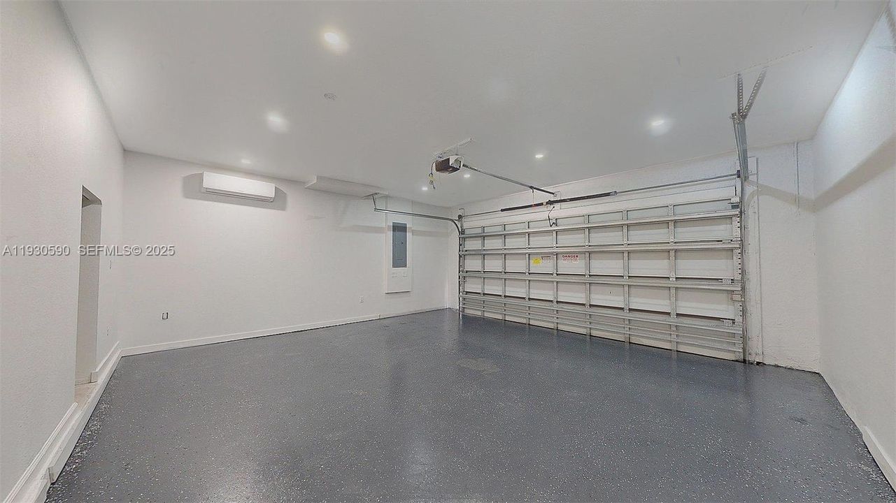 For Sale: $660,000 (4 beds, 2 baths, 2280 Square Feet)