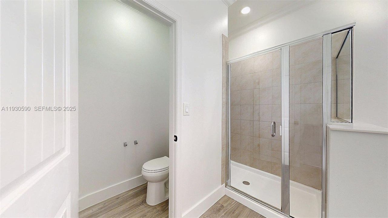 For Sale: $660,000 (4 beds, 2 baths, 2280 Square Feet)