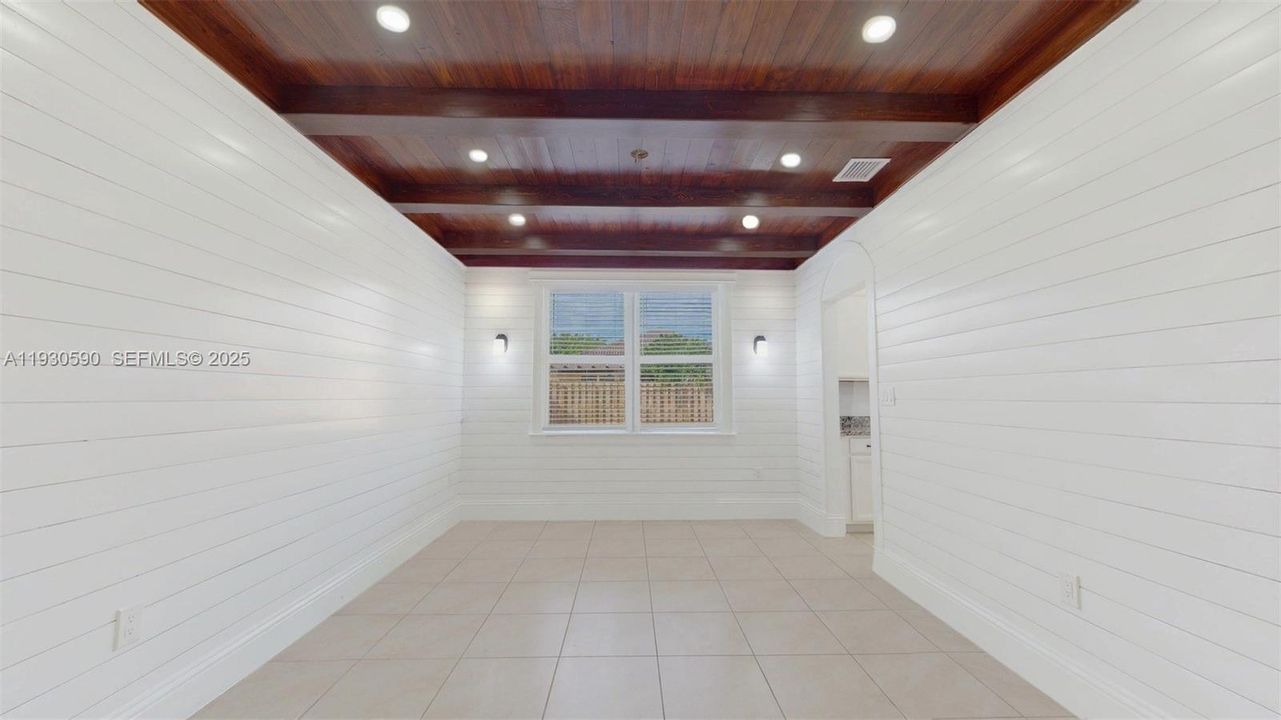 For Sale: $660,000 (4 beds, 2 baths, 2280 Square Feet)