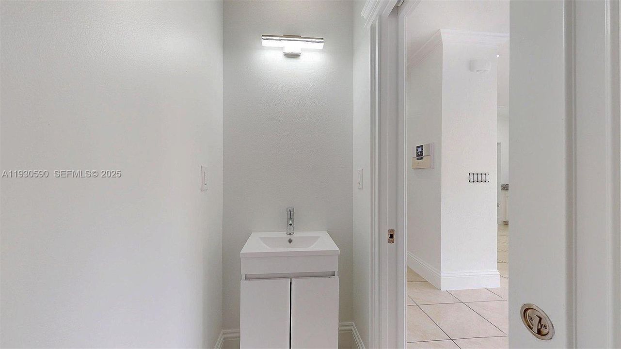 For Sale: $660,000 (4 beds, 2 baths, 2280 Square Feet)