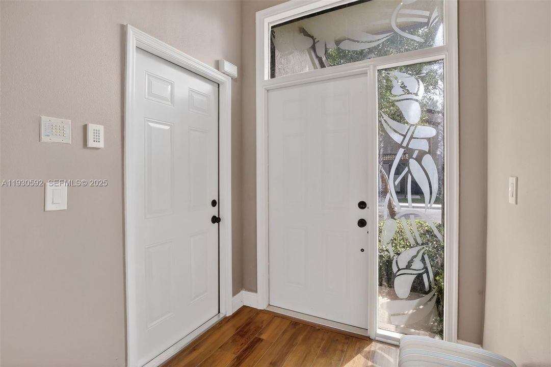 待售: $398,500 (3 贝兹, 2 浴室, 1760 平方英尺)