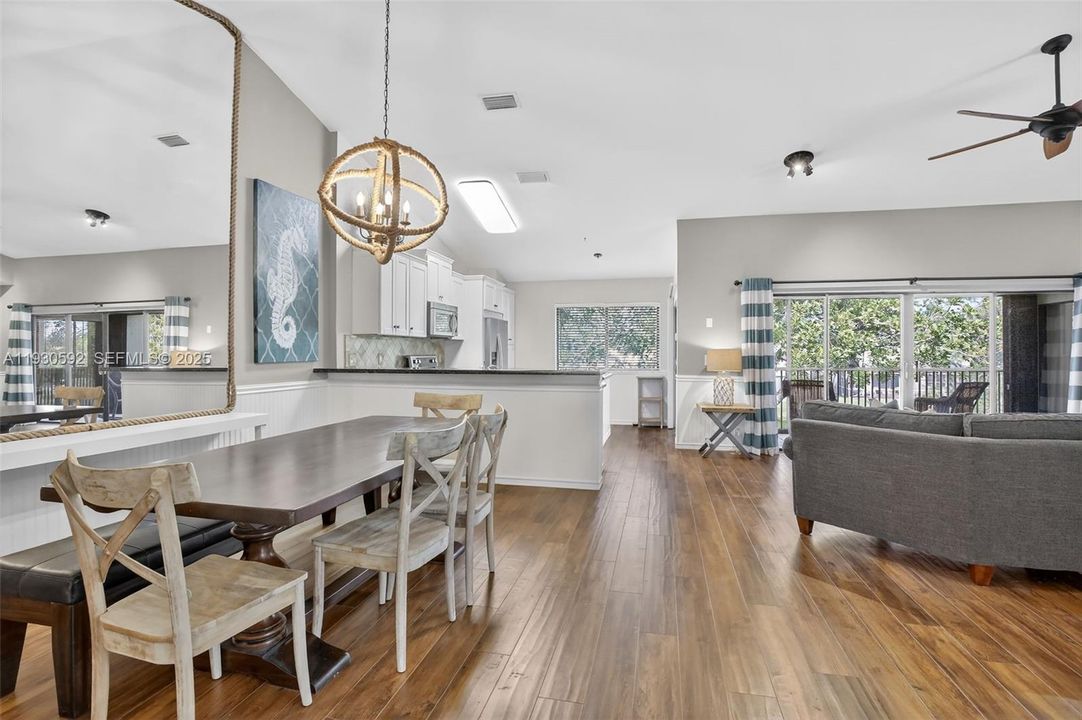 待售: $398,500 (3 贝兹, 2 浴室, 1760 平方英尺)