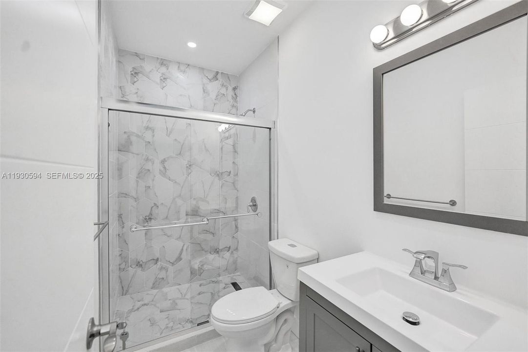 En Renta: $8,500 (4 camas, 4 baños, 2317 Pies cuadrados)