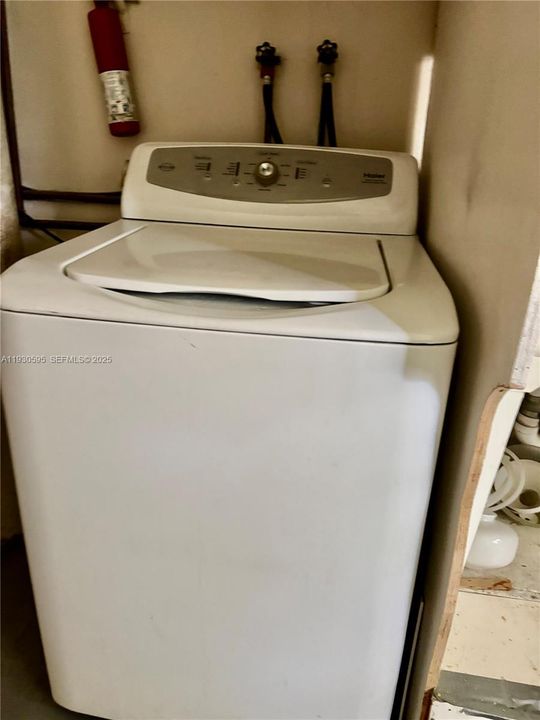 В аренду: $2,350 (2 спален, 1 ванн, 1208 Квадратных фут)