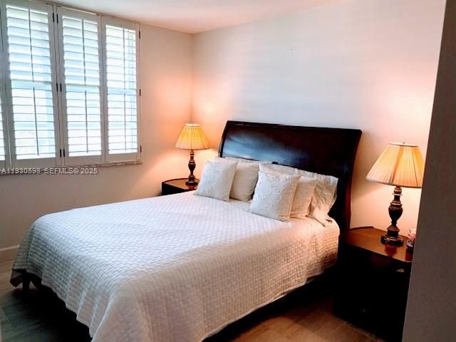 出租: $3,200 (3 贝兹, 2 浴室, 1500 平方英尺)